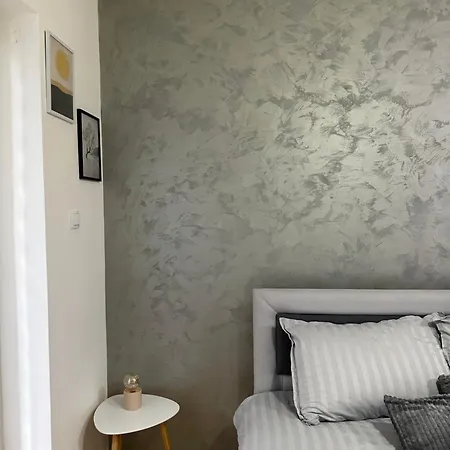 Apartment Loli *